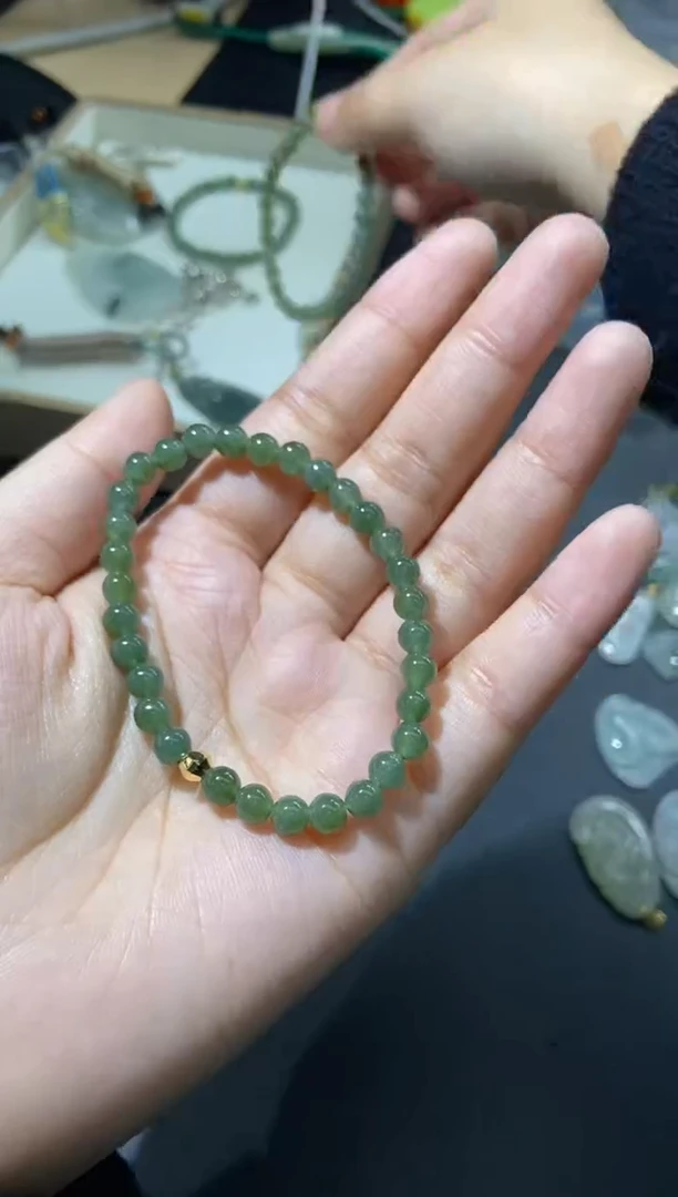 颈饰未镶嵌翡翠天然翡翠A货120