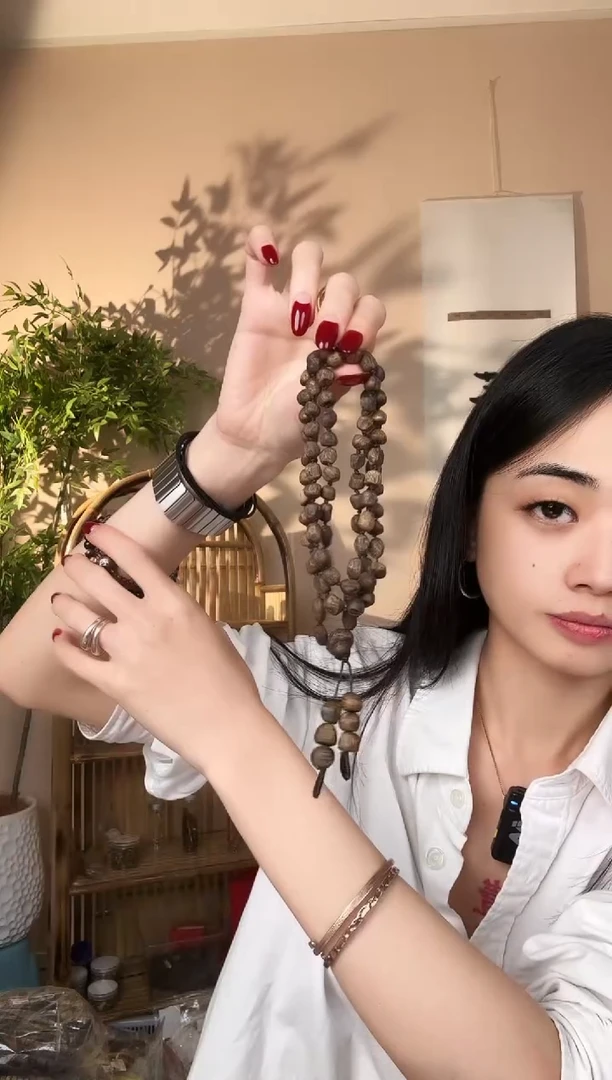 【闪购商品】沉香手串沉水包头链1件多样性发货-20