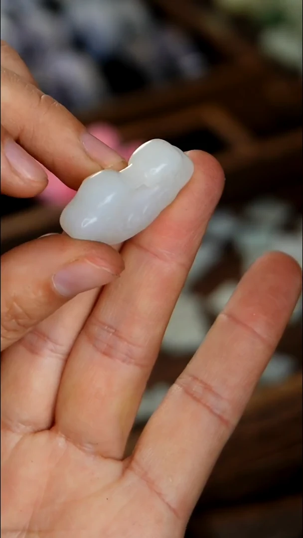 颈饰未镶嵌和田玉002