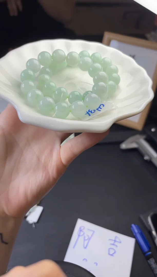 未镶嵌挂件翡翠多样性发一件CH136