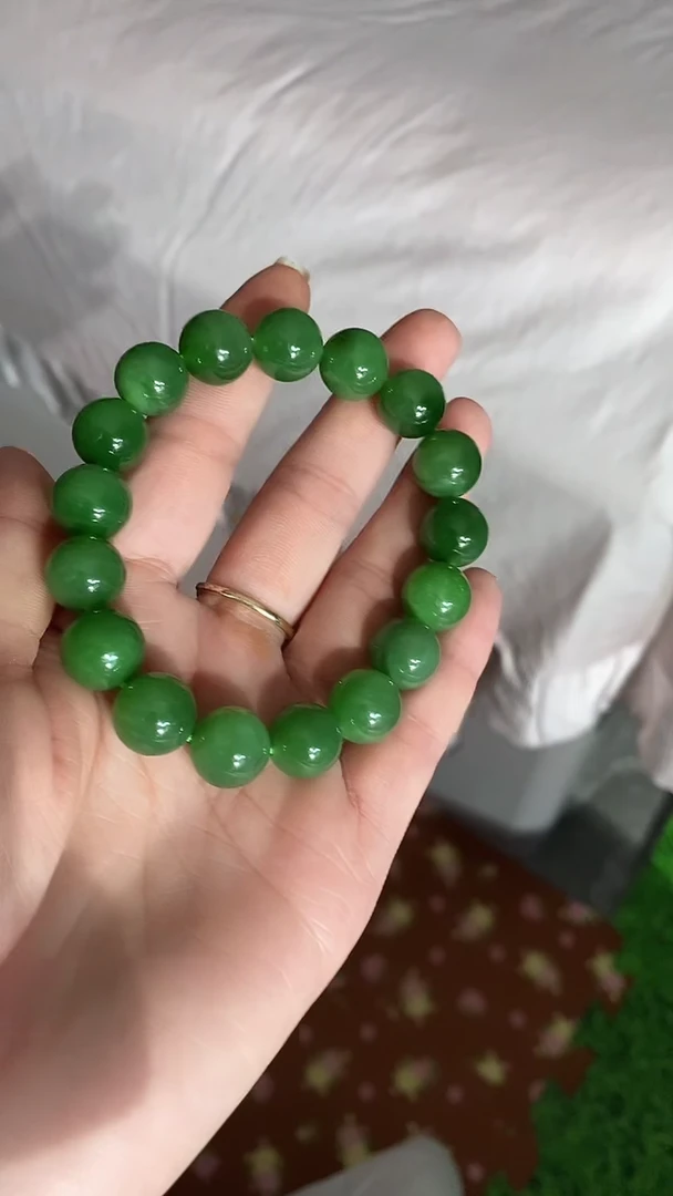 和田玉未镶嵌颈饰多样性发一件