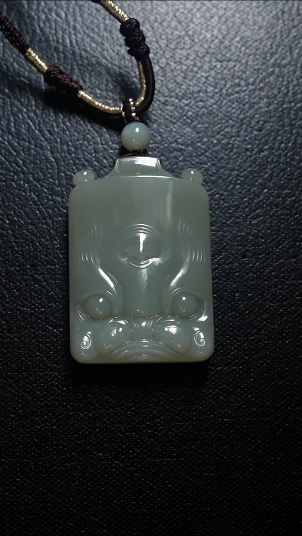 颈饰未镶嵌和田玉貔貅牌