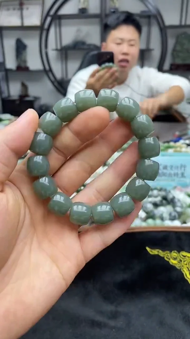 未镶嵌手串和田玉纯天然新疆且末天空蓝14直切