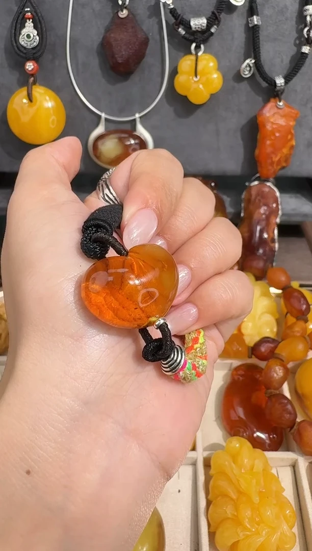 裸石琥珀未镶嵌琥珀