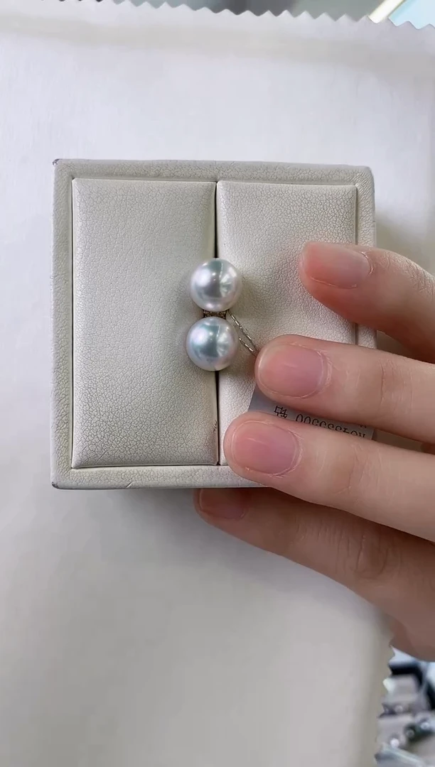【闪购商品】海水珍珠耳饰18K金镶嵌10-11澳白珍珠耳饰
