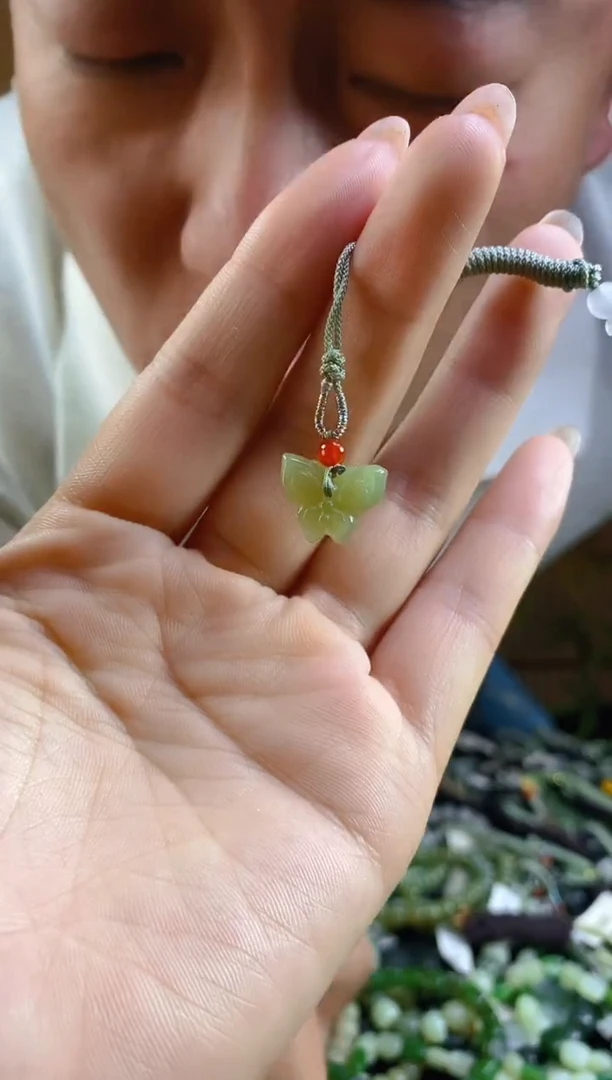 和田玉未镶嵌颈饰多样性发货，拍一发一