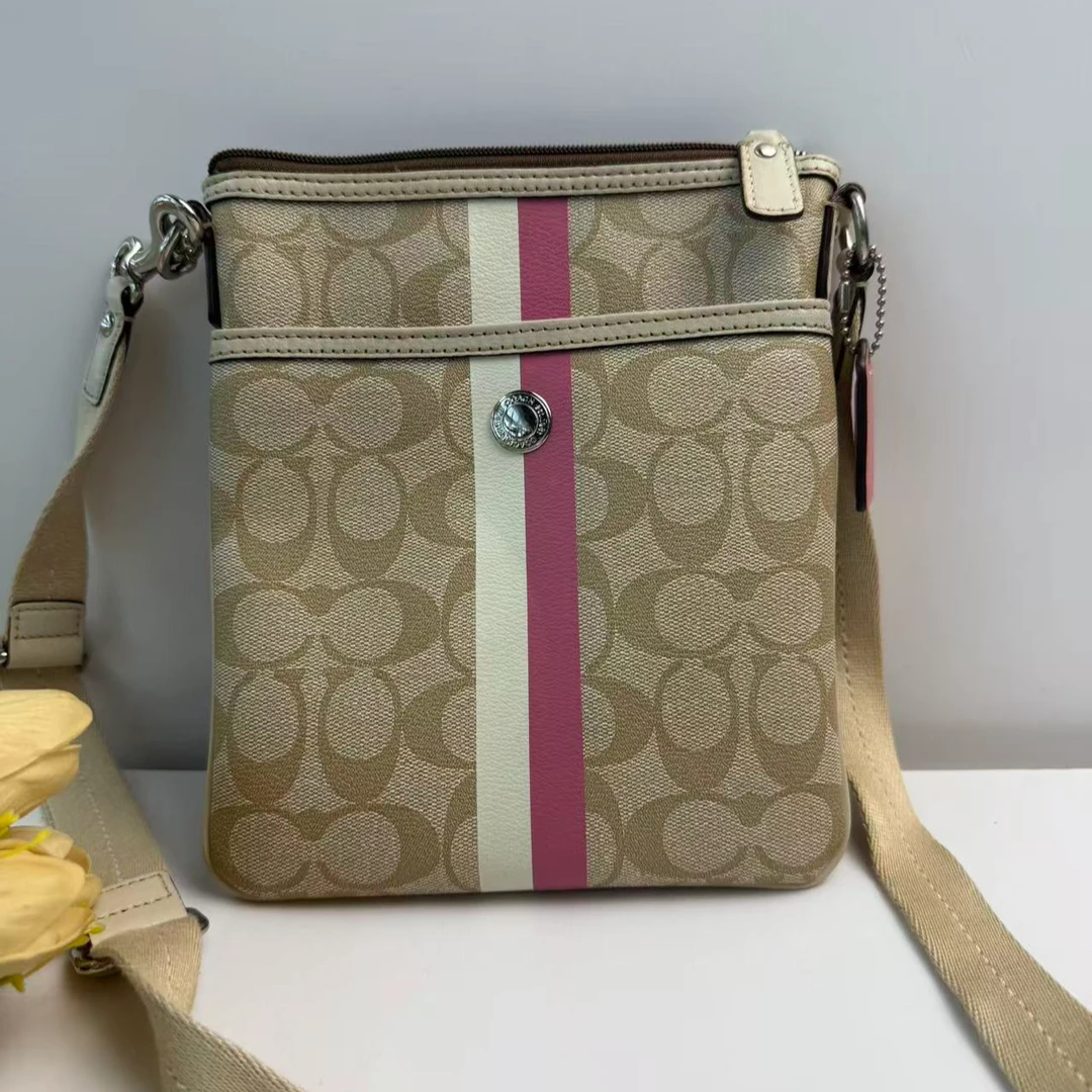 95新 COACH/蔻驰 蔻驰老花邮差百搭单肩包