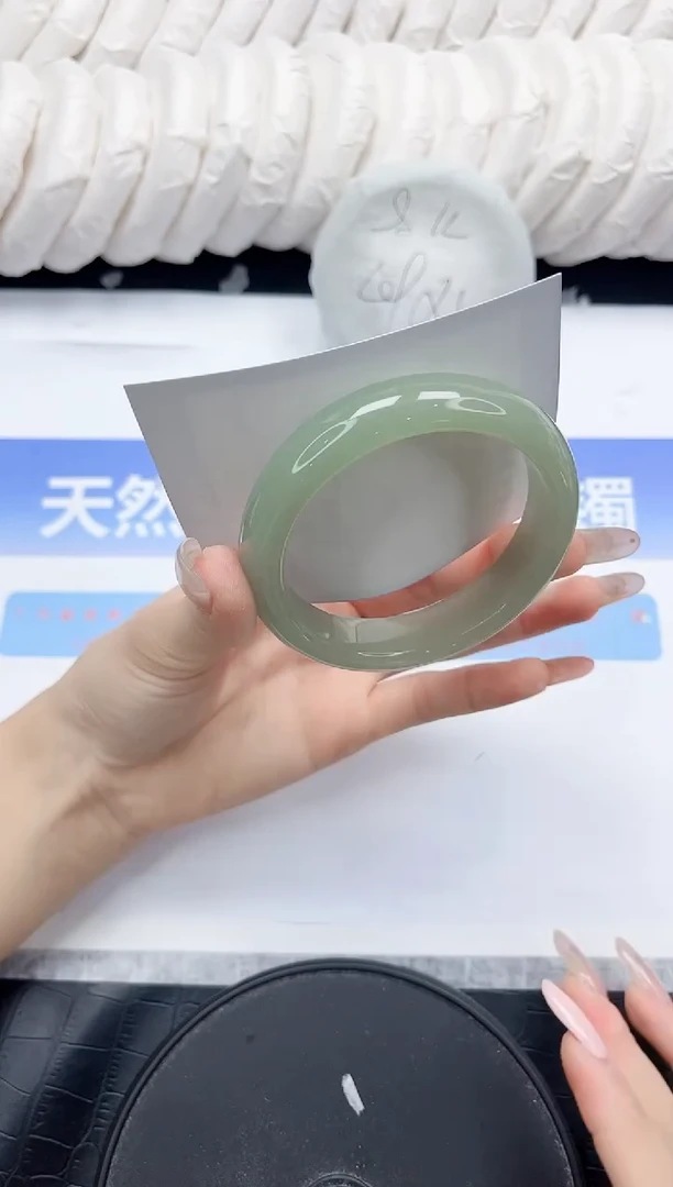 未镶嵌手镯石英质玉148-58.8