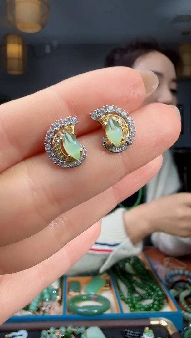 银S925镶嵌和田玉耳饰1