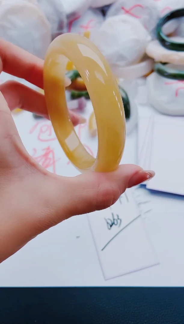 未镶嵌手镯石英质玉H141-62-63