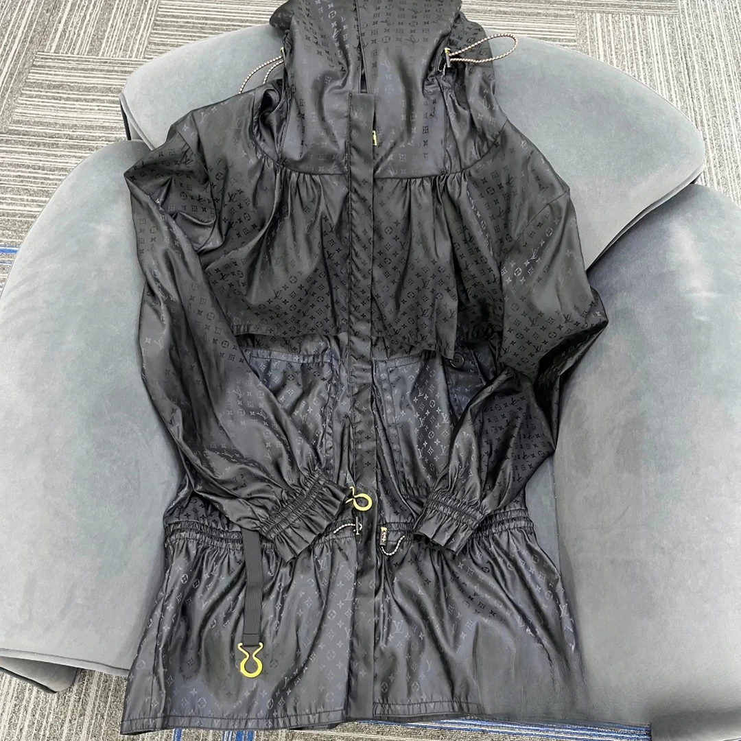 99新 LouisVuitton/路易威登 双双臻选/na00348/lv冲锋衣/34