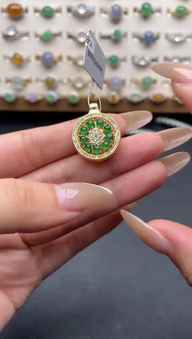 未镶嵌戒指翡翠一物一证一礼盒