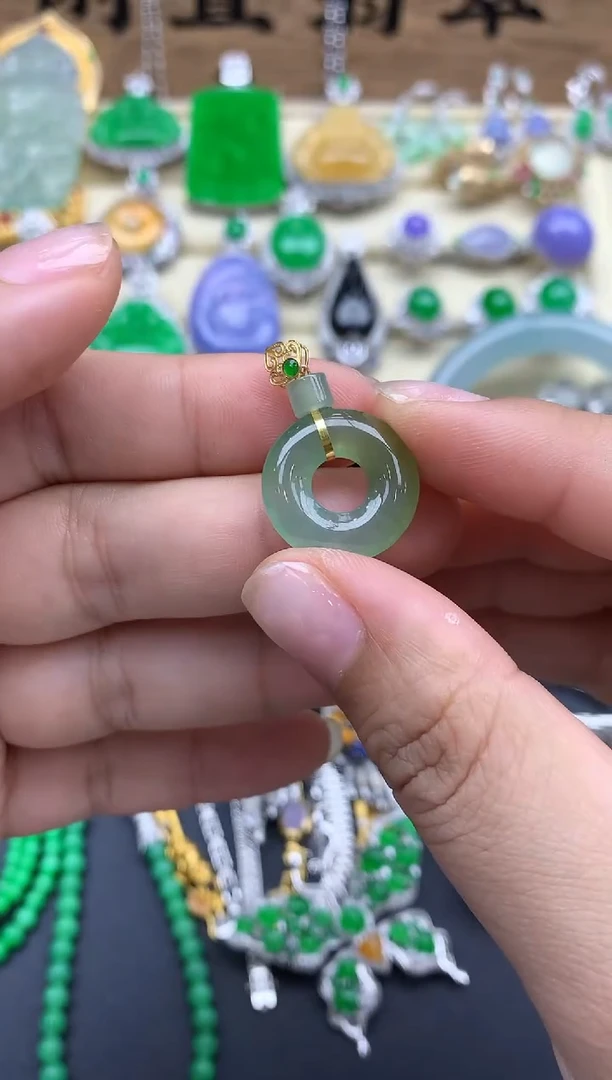 翡翠18K金镶嵌颈饰235-春日珠宝