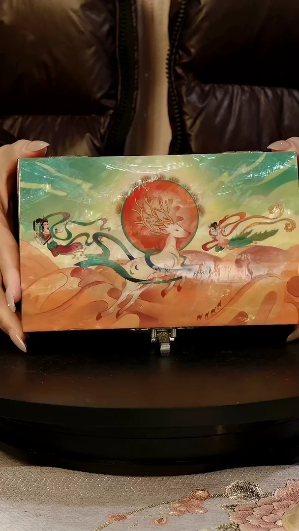 微瑕绒布底·弘贝雅螺钿漆器文化馆