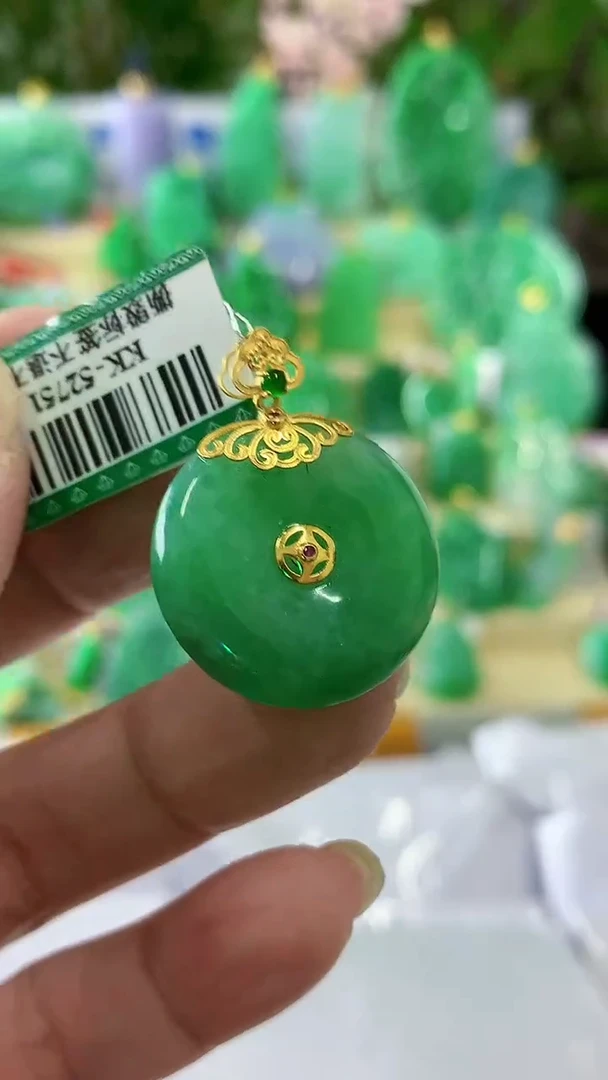 【闪购商品】翡翠颈饰18K金镶嵌挂件