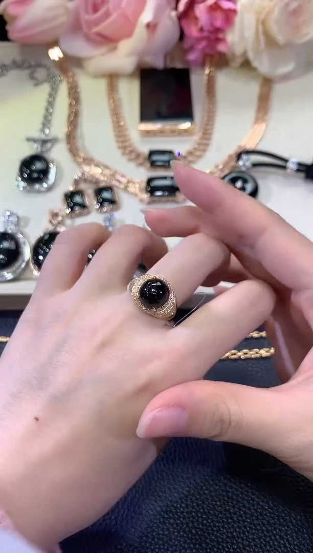 18K金镶嵌戒指翡翠c157