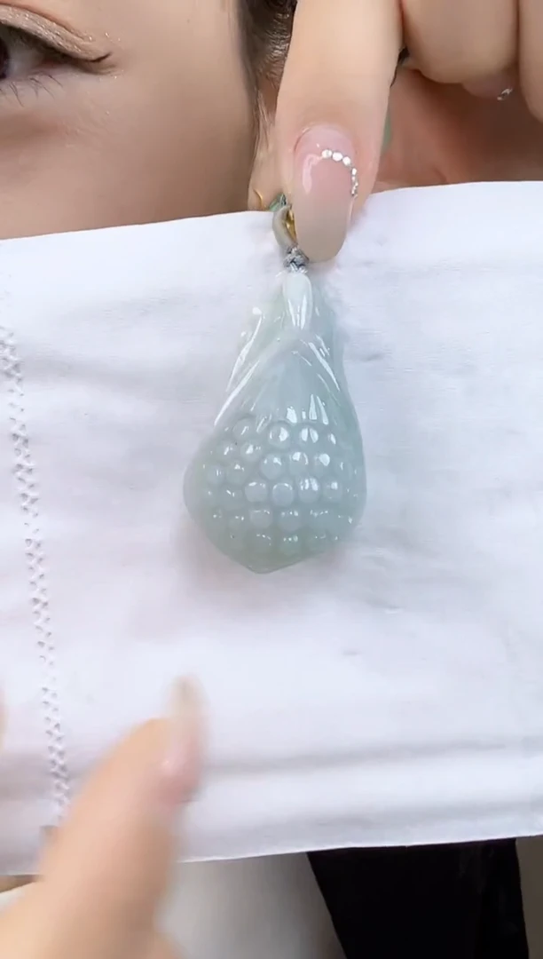 吊坠(不含链)未镶嵌翡翠玉兰花吊坠（送绳）