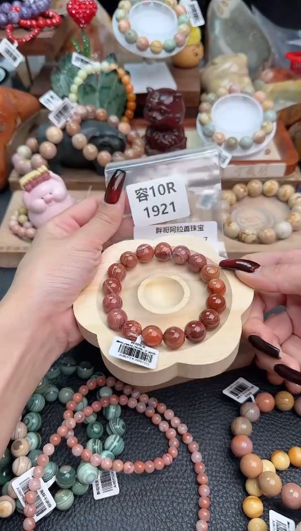 【闪购商品】石英质玉手链未镶嵌10R1921