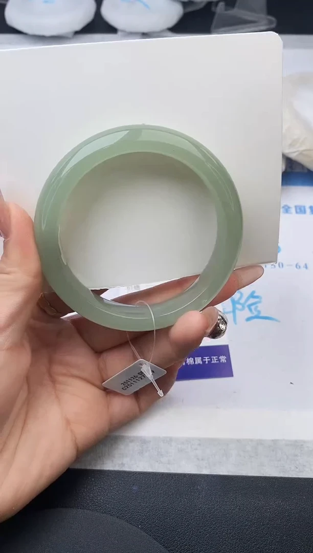 未镶嵌手镯石英质玉w161-DB58+