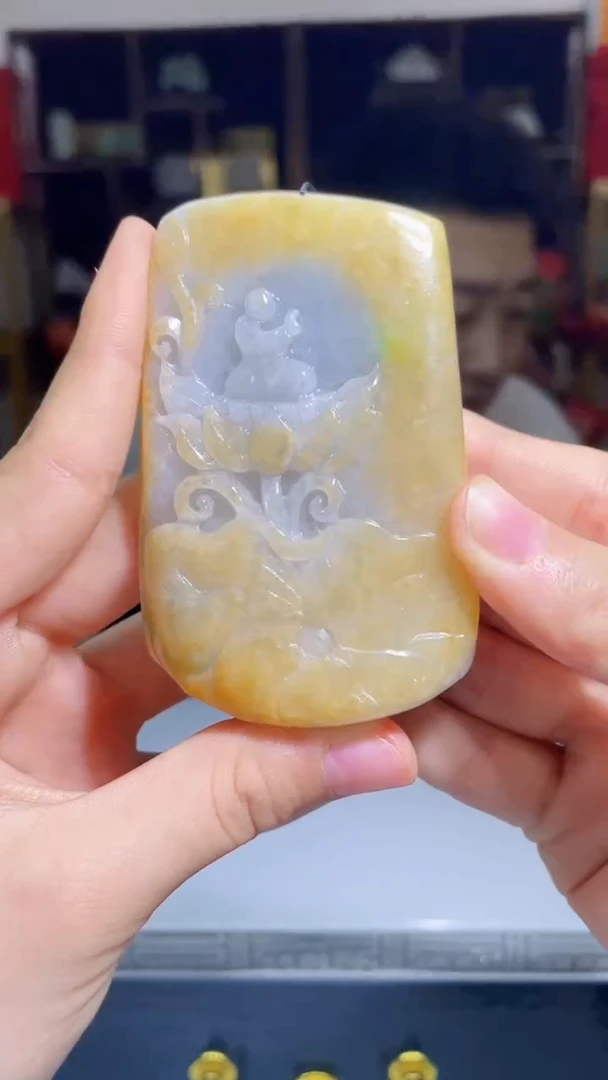 翡翠未镶嵌吊坠(不含链)C138