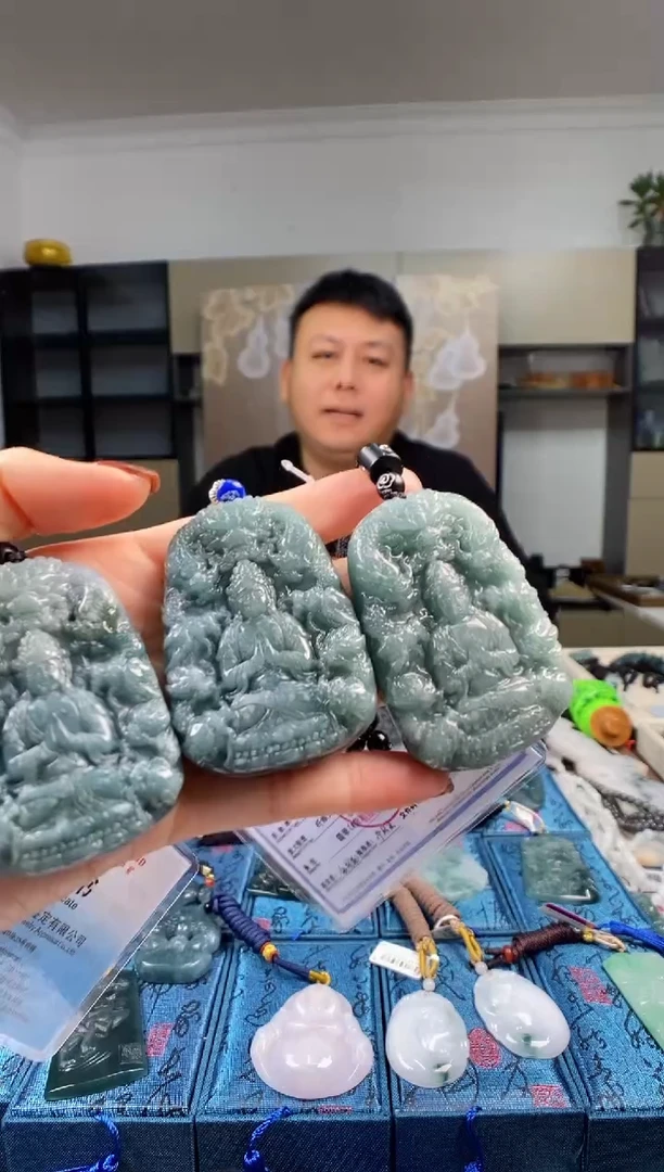 颈饰未镶嵌翡翠多样性发其一