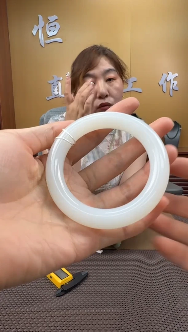 和田玉未镶嵌颈饰手镯55