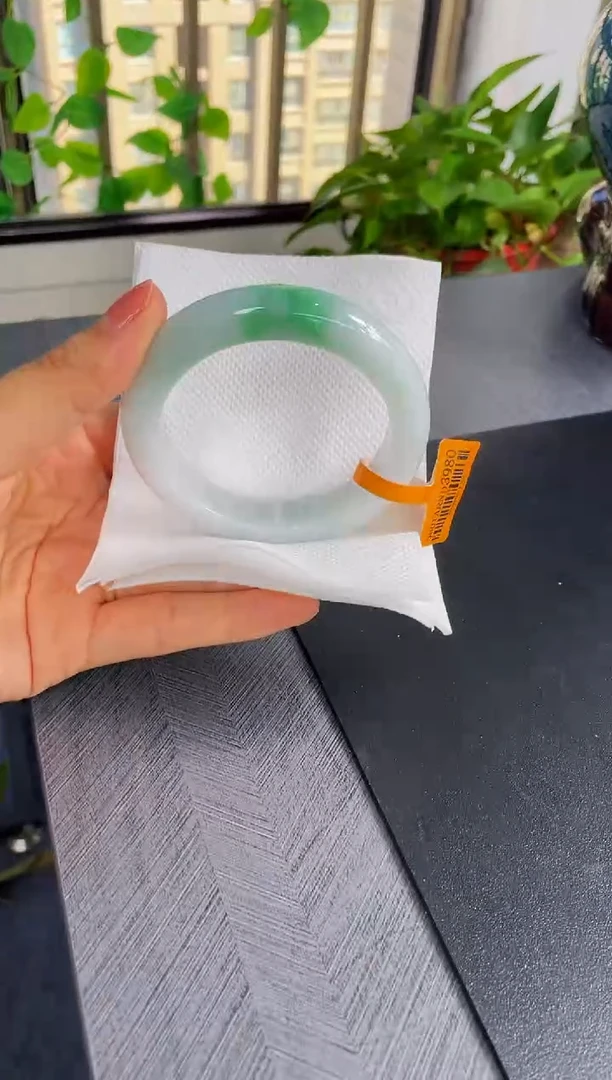 未镶嵌手镯翡翠035-56