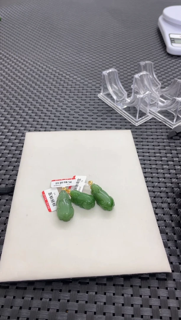 【闪购商品】和田玉貔貅18K金镶嵌（多样性发一件）D2037