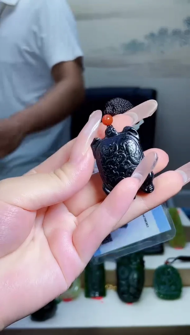 和田玉未镶嵌颈饰1