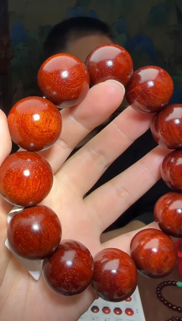 【闪购商品】小叶紫檀手串/手链2.0*12颗200度龙鳞纹原汁原味老料