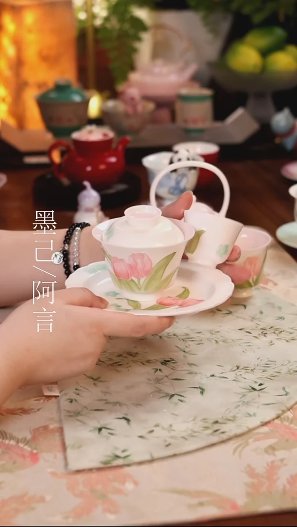 郁金香 哈哈哈哈哈哈哈