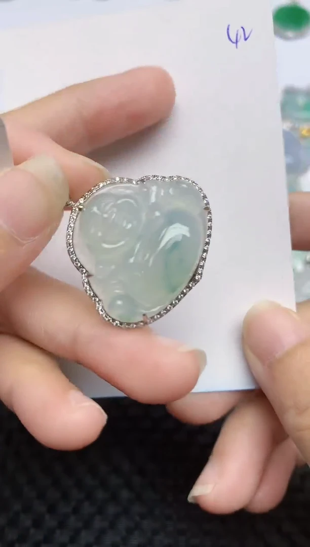 翡翠18K金镶嵌颈饰天然翡翠A货