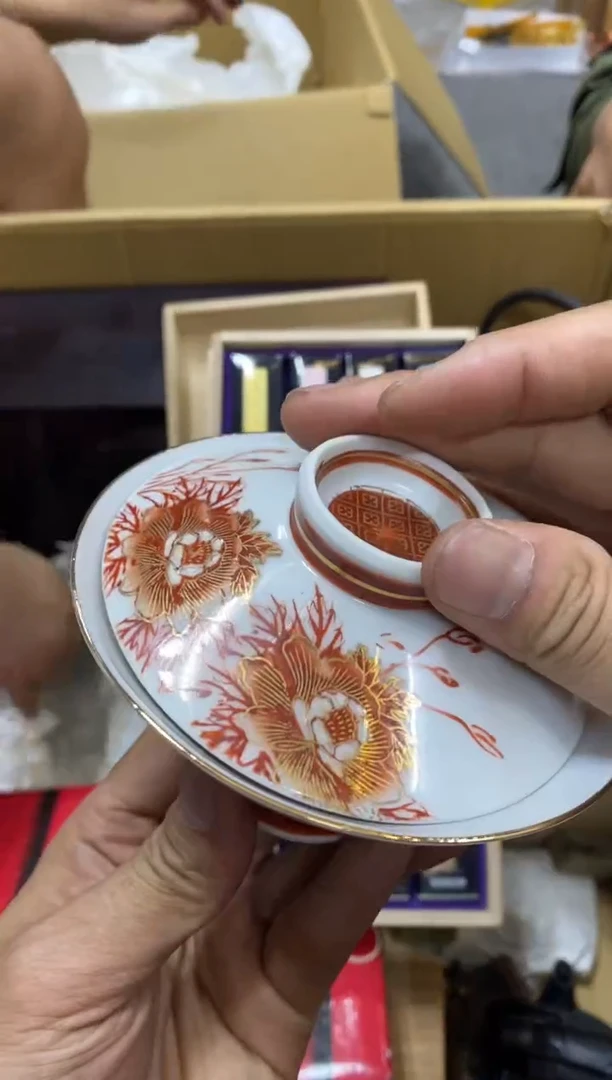 c****e中古回流瑕疵杯碟
