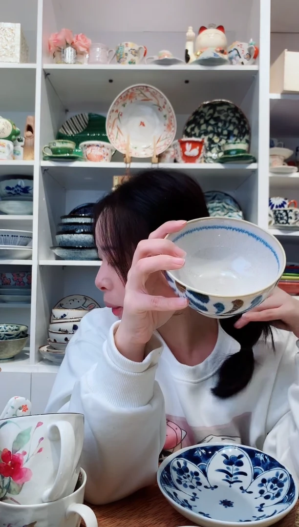 陶瓷【微瑕】冲绳花饭碗11.5cm