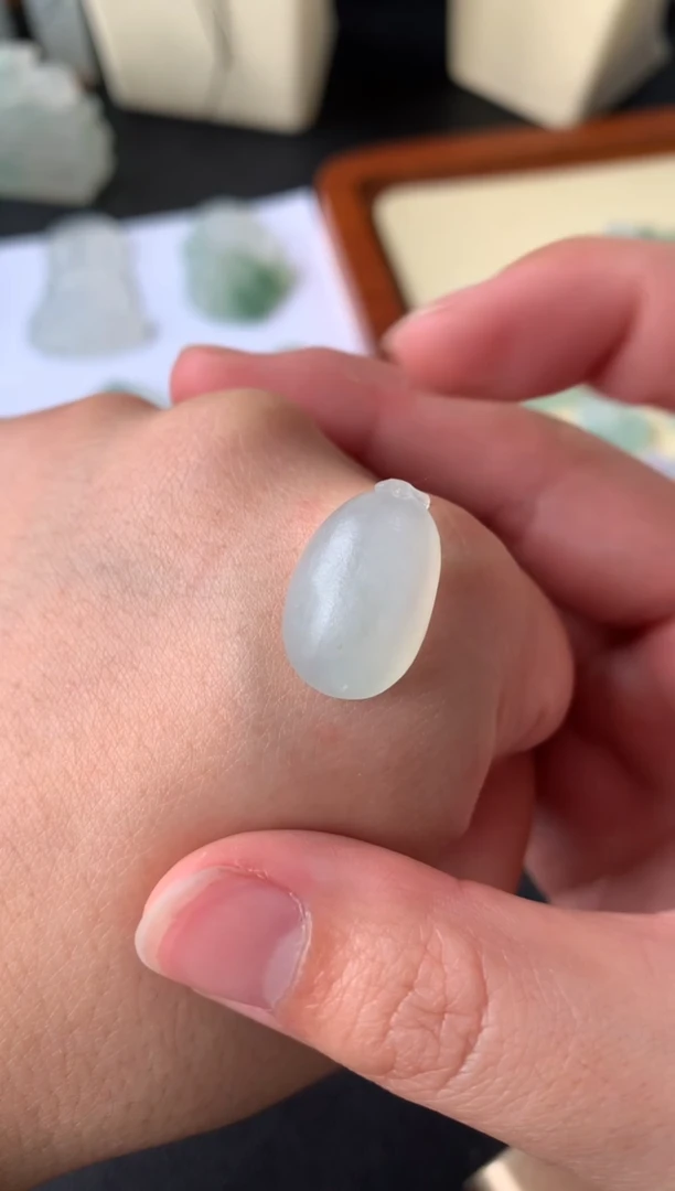 【闪购商品】定制翡翠未镶嵌翡翠