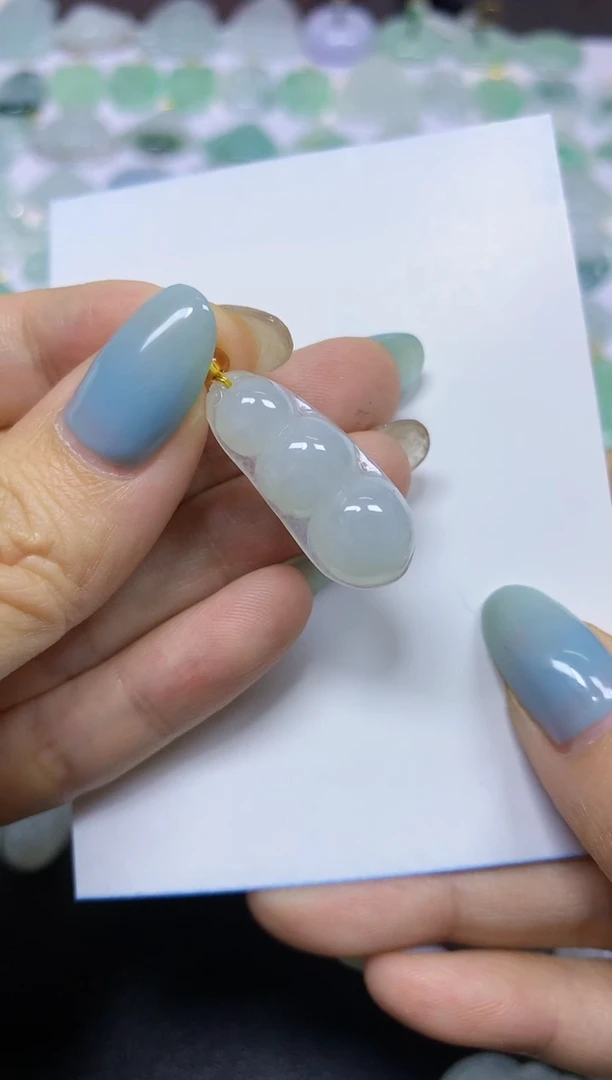 翡翠未镶嵌颈饰天然翡翠A货