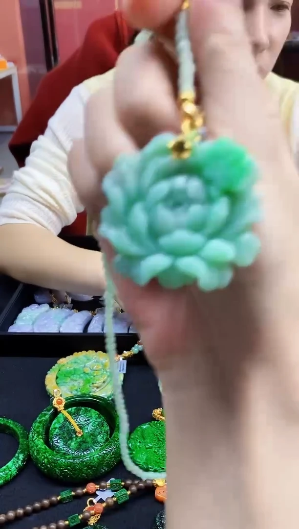 颈饰未镶嵌翡翠翡翠吊坠