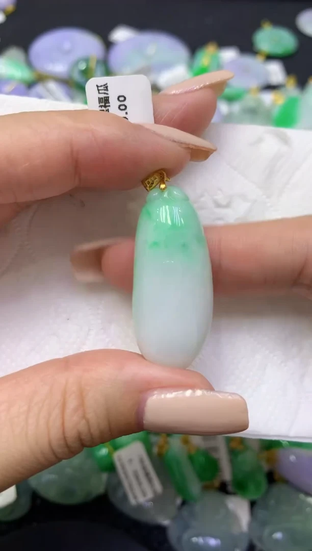 颈饰未镶嵌翡翠天然缅甸翡翠A货