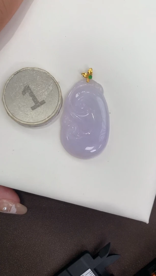 颈饰18K金镶嵌翡翠天然缅甸a货翡翠(多样性发其一)