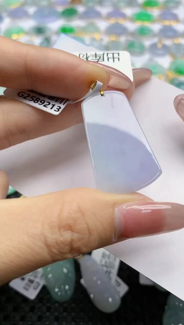 【闪购商品】翡翠挂件18K金镶嵌天然翡翠A货