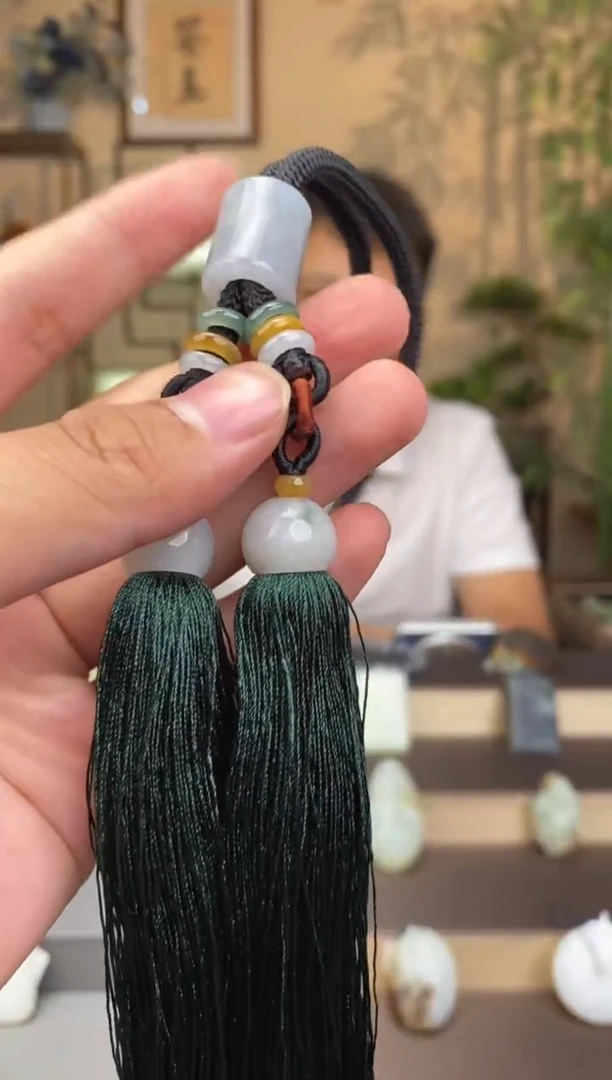 和田玉未镶嵌吊坠(不含链)1