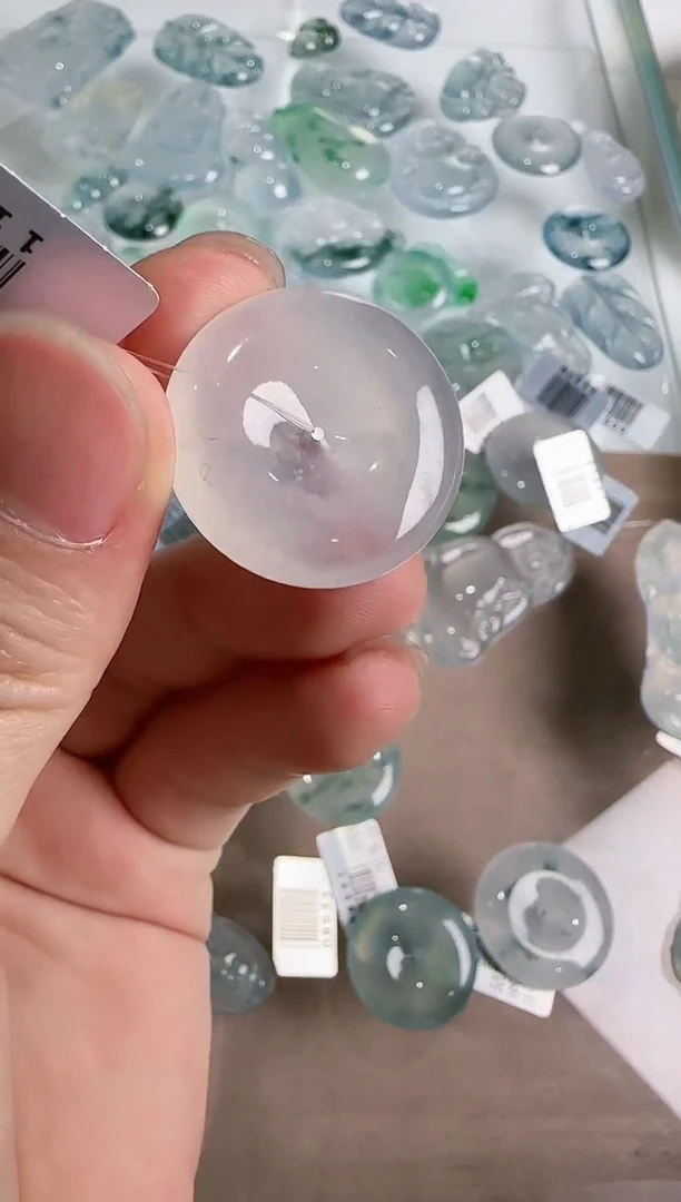 【闪购商品】翡翠吊坠(不含链)未镶嵌··