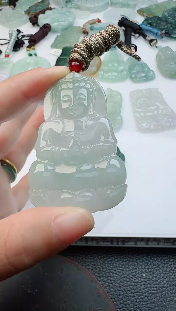 【闪购商品】翡翠颈饰未镶嵌11111111111