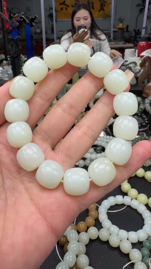 未镶嵌手串和田玉新疆且末金山白玉卡15