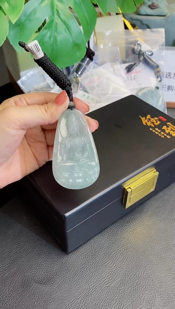翡翠未镶嵌颈饰缅甸天然翡翠