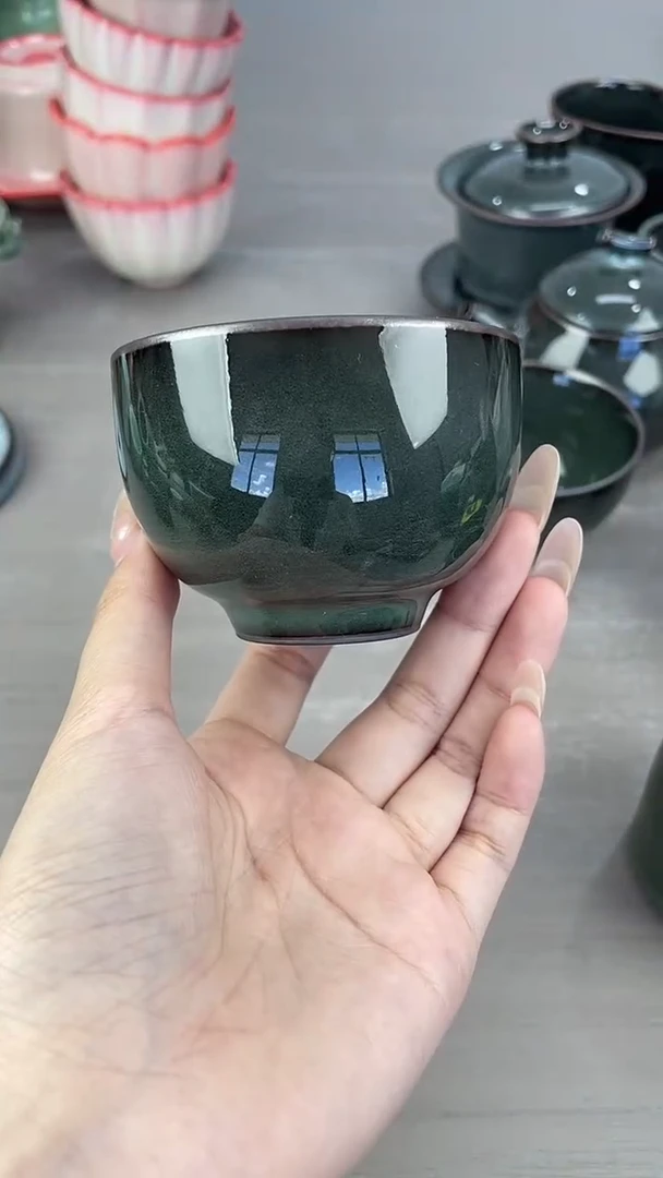 青瓷仓储福利清仓梅清