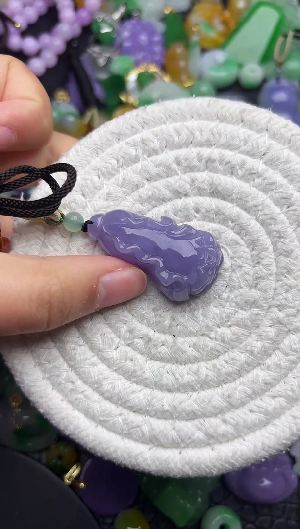 颈饰未镶嵌翡翠缅甸翡翠吊坠