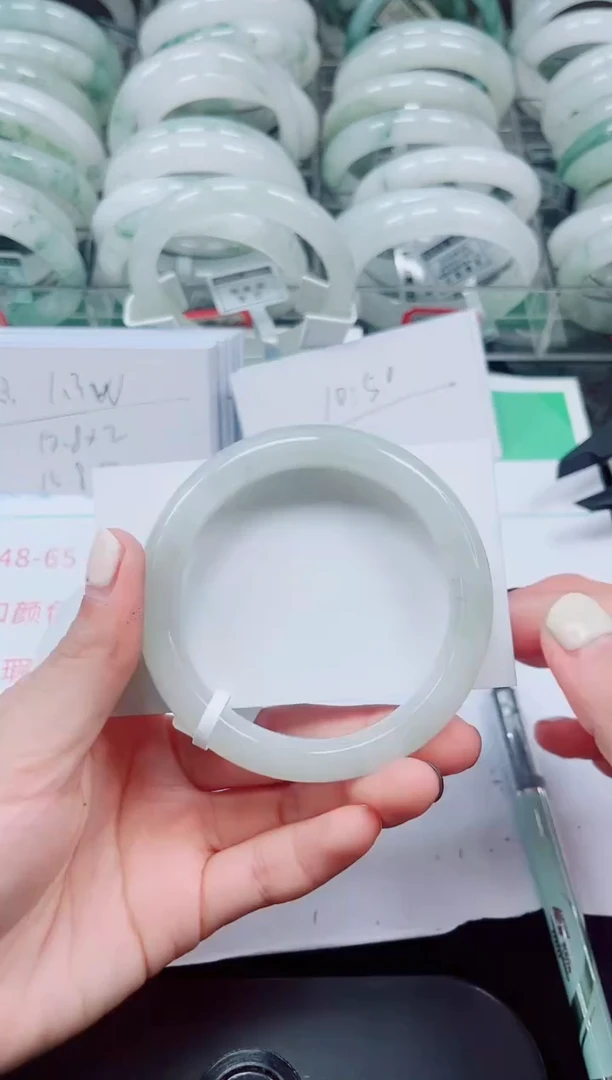 未镶嵌手镯石英质玉218-56/57