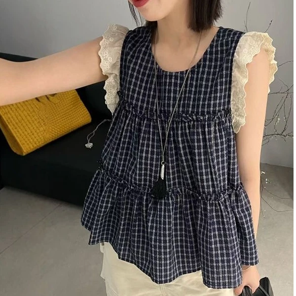 甜美棉麻蕾丝小飞袖衬衫无袖2025夏季减龄新款格子耳边格子上衣