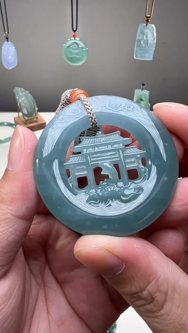 吊坠(不含链)未镶嵌翡翠鱼跃龙门